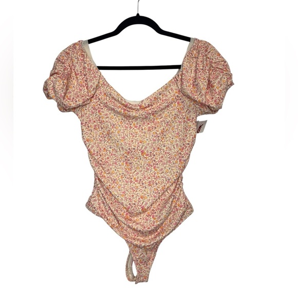 Intimately Free People Floral Puff Sleeve Bodysuit - Picture 2 of 11
